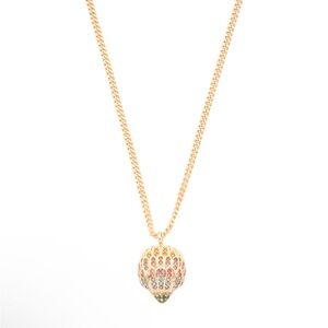 Elegant Gold Pendant Necklace